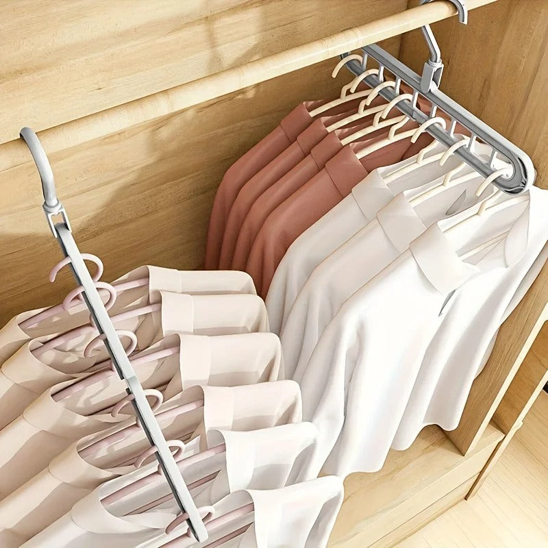 OrganizePro 9-in-1 Kleiderbügel - Dein Ordnungshelfer für den Kleiderschrank
